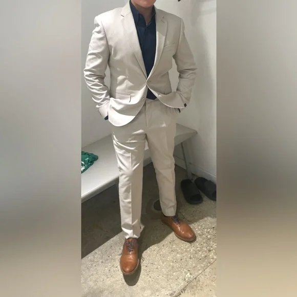 Express Men's Beige Suit Jacket and pants - Picture 1 of 6